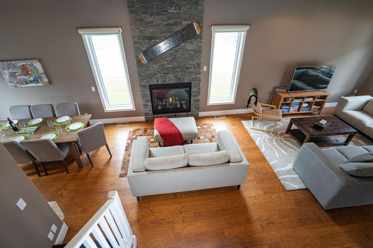 Aspen Lodge By Revelstoke Vacations Bagian luar foto